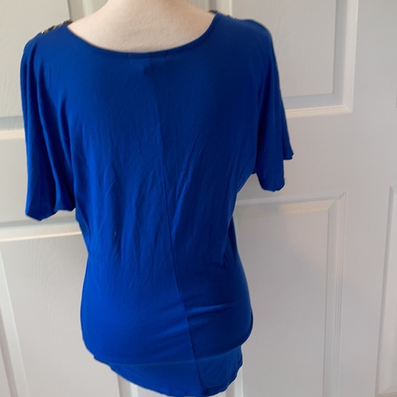 Blue V-neck beaded top size small - Picture 3 of 3